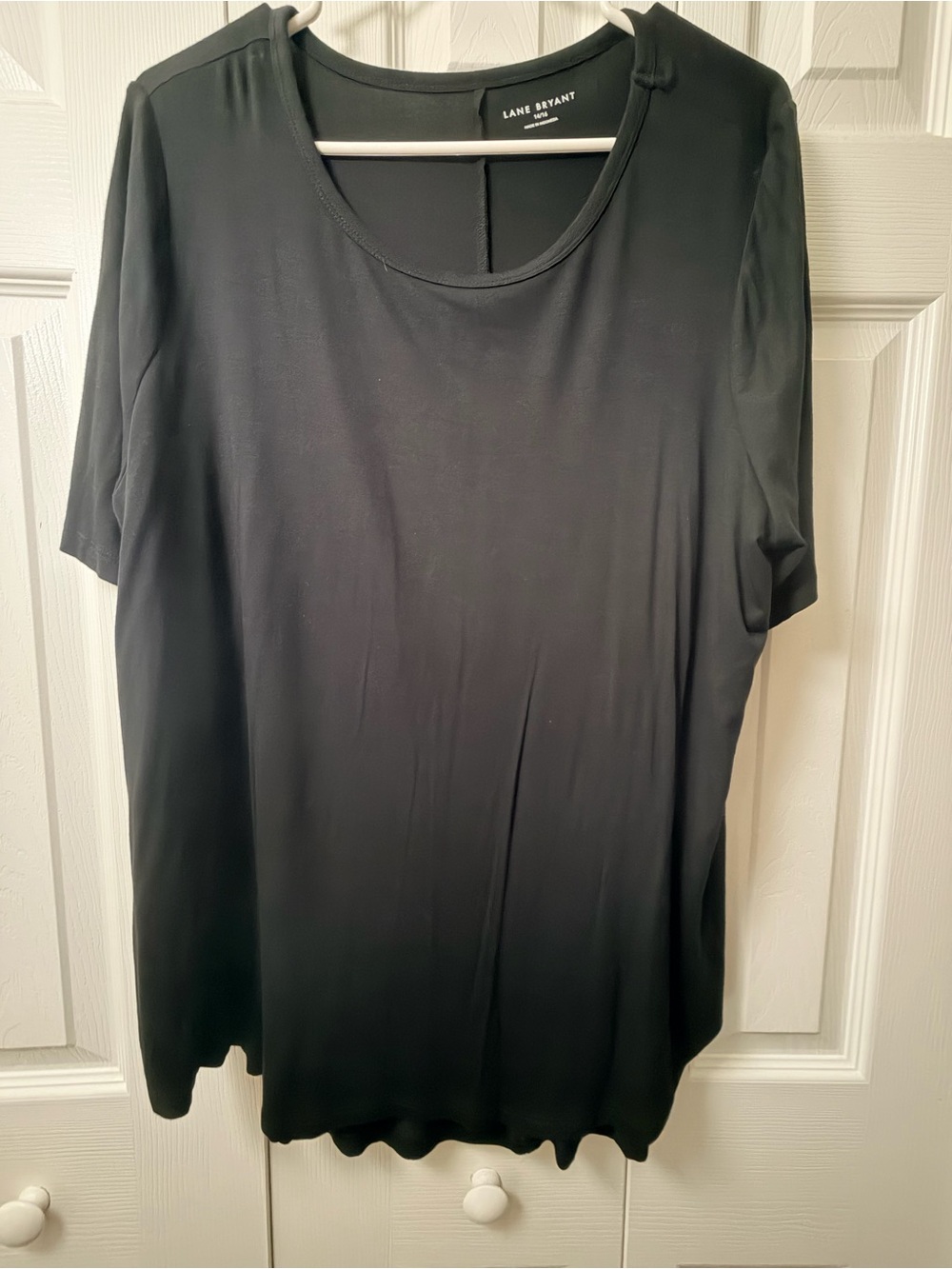 Lane Bryant Black Short Sleeve Scoop Neck Tee - Classic Solid